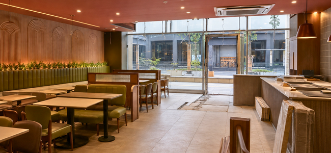 The Hidden Costs of Not Choosing Flatpack for Restaurant Construction